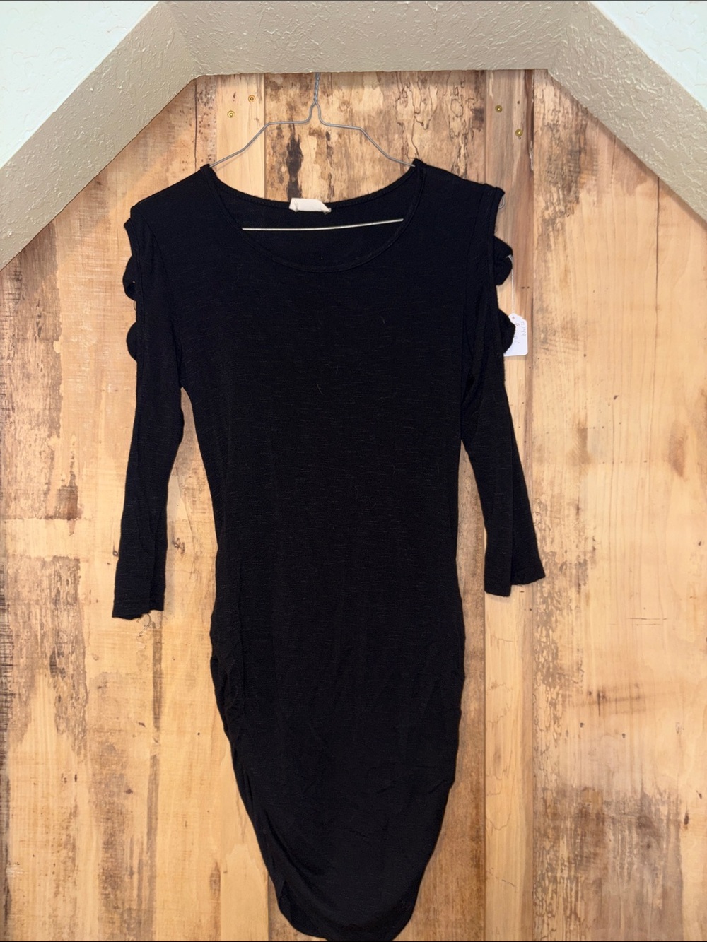 #149 Pinc Black Long Sleeve Cold-Shoulder Midi Dress
